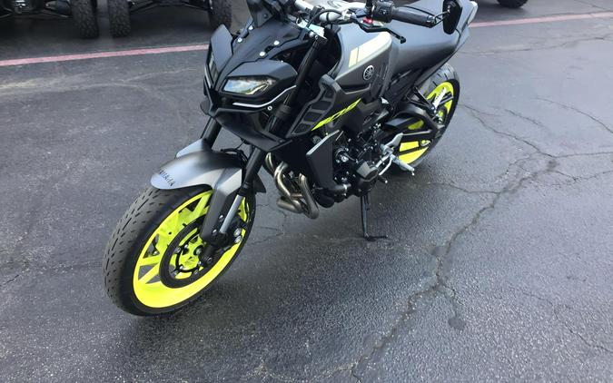 2018 YAMAHA MT-09