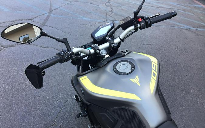 2018 YAMAHA MT-09
