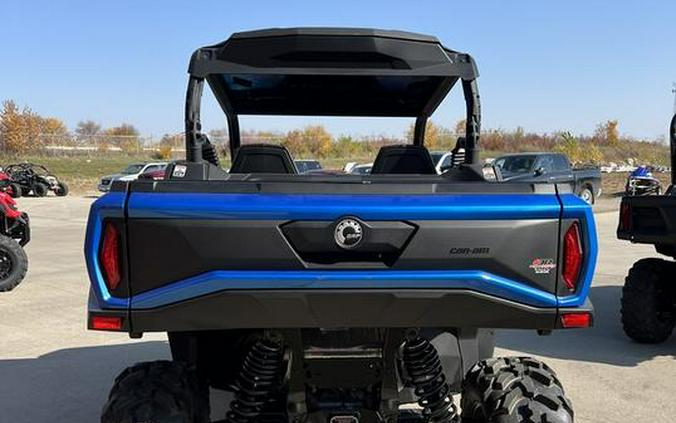 2023 Can-Am® Commander XT 700