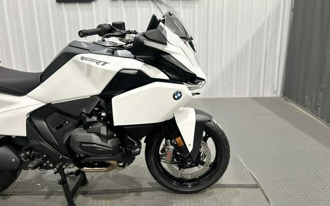 2026 BMW R 1300 RT Alpine White 3 1300 RT