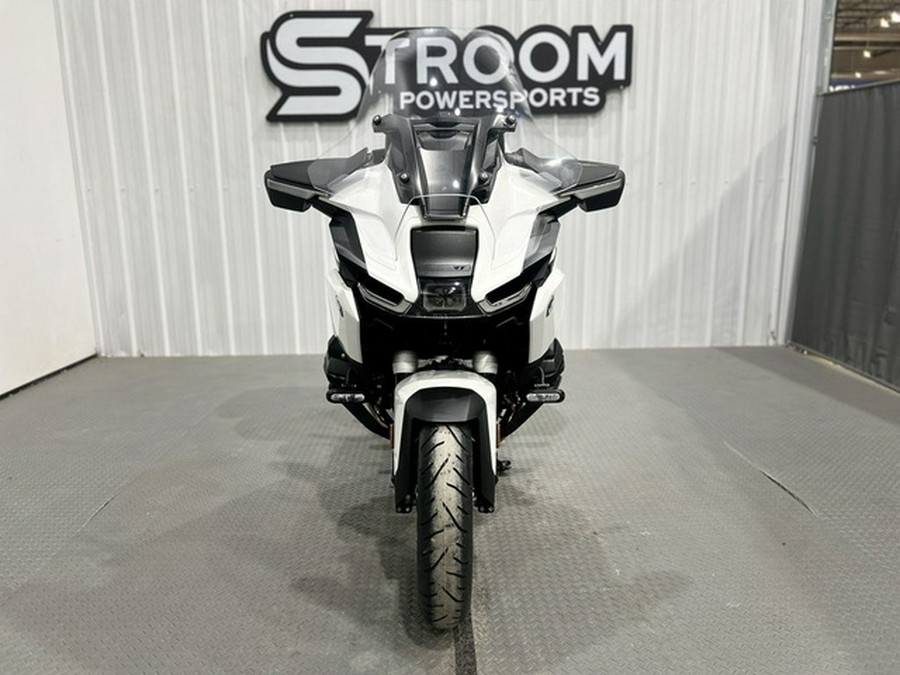 2026 BMW R 1300 RT Alpine White 3 1300 RT