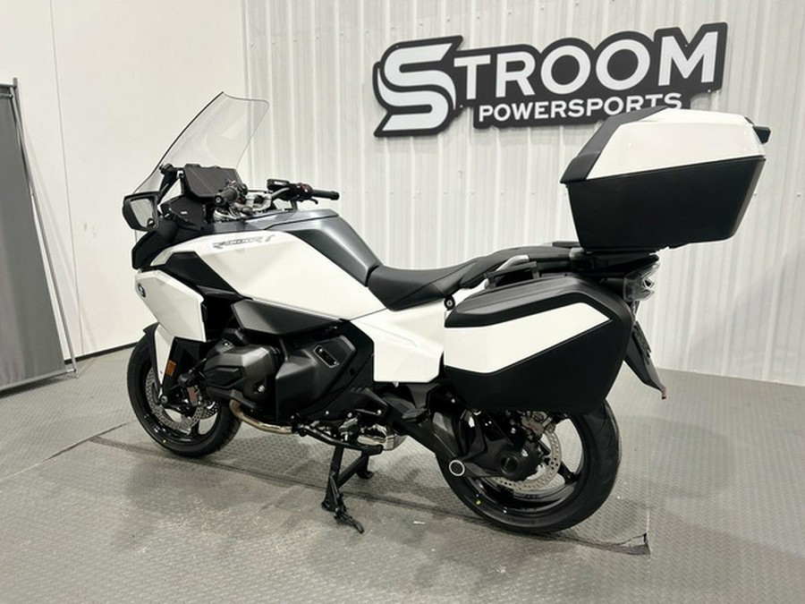 2026 BMW R 1300 RT Alpine White 3 1300 RT