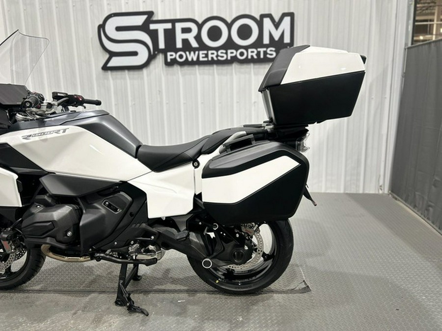 2026 BMW R 1300 RT Alpine White 3 1300 RT