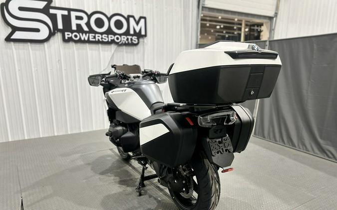 2026 BMW R 1300 RT Alpine White 3 1300 RT