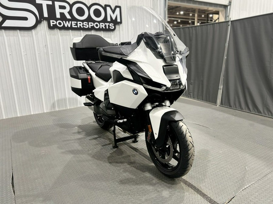 2026 BMW R 1300 RT Alpine White 3 1300 RT
