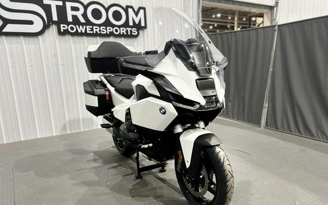 2026 BMW R 1300 RT Alpine White 3 1300 RT