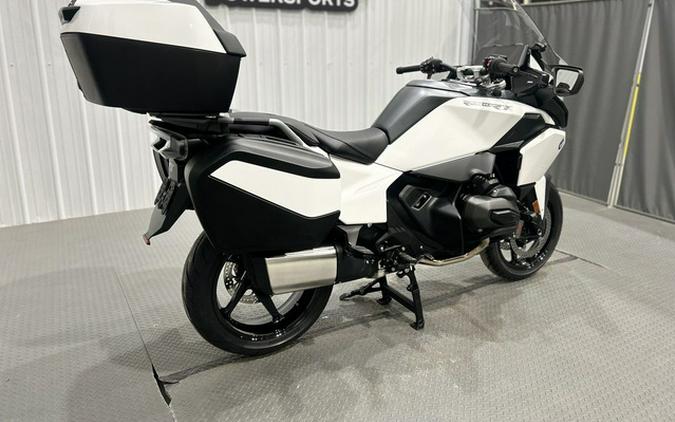 2026 BMW R 1300 RT Alpine White 3 1300 RT