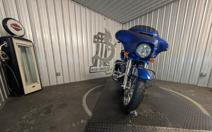 2017 Harley-Davidson STREET GLIDE SPECIAL
