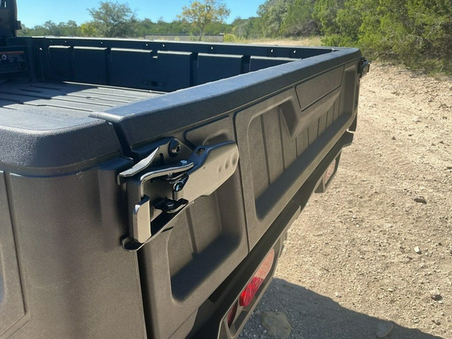 2026 Can-Am Defender 6X6 XT HD10