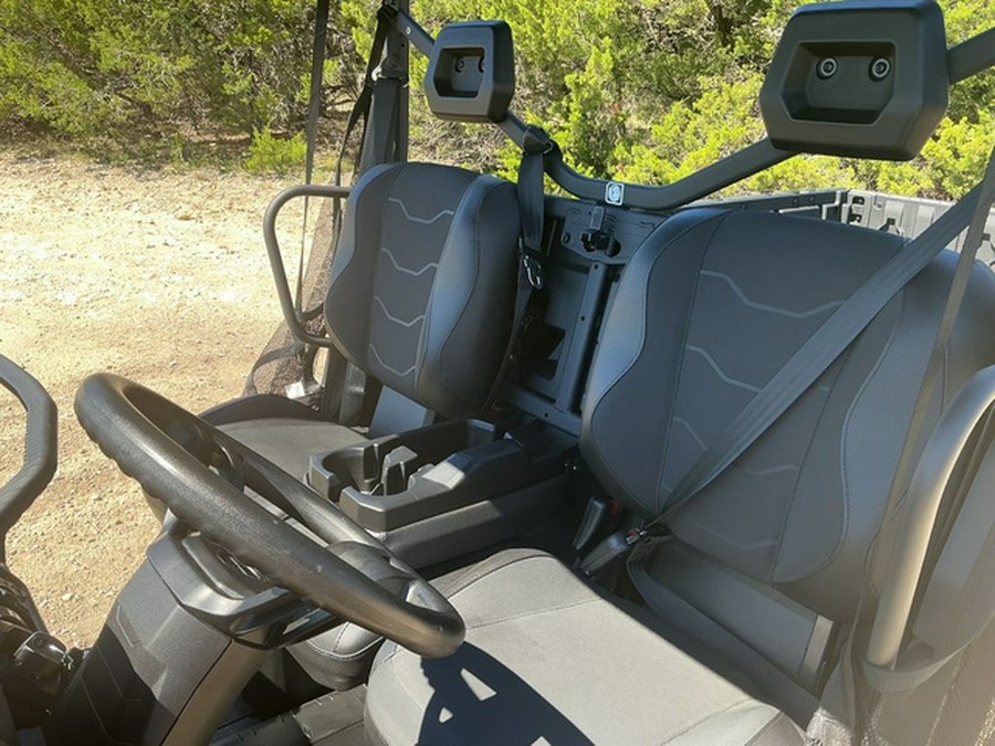 2026 Can-Am Defender 6X6 XT HD10