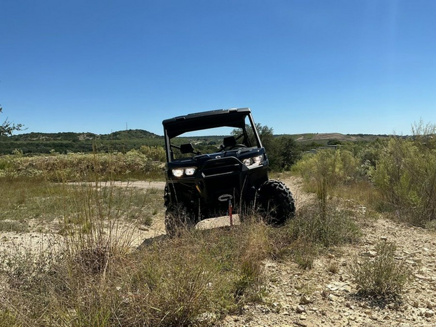 2026 Can-Am Defender 6X6 XT HD10