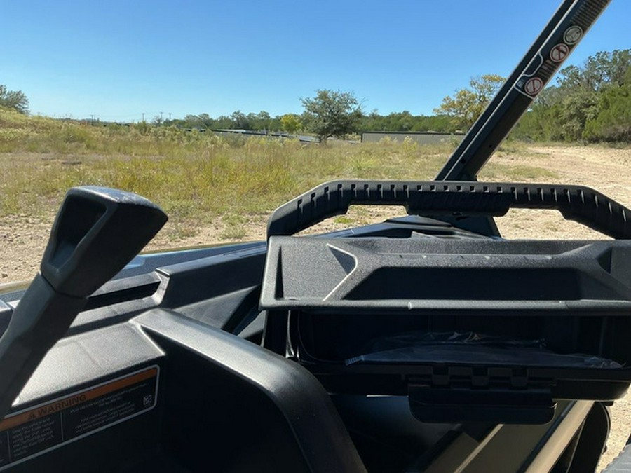 2026 Can-Am Defender 6X6 XT HD10