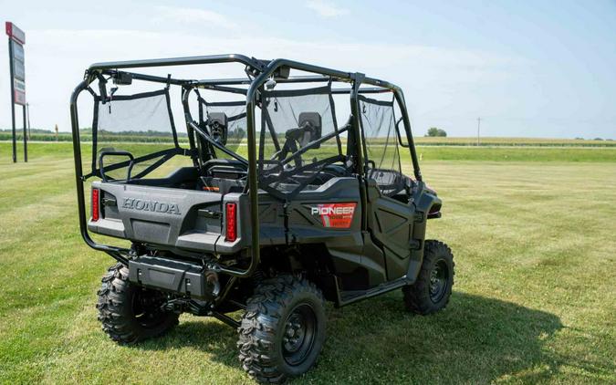 2024 Honda Pioneer 1000-5