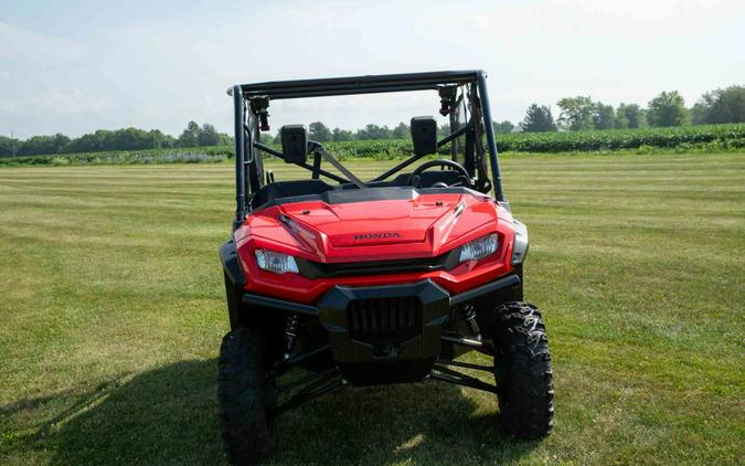 2024 Honda Pioneer 1000-5