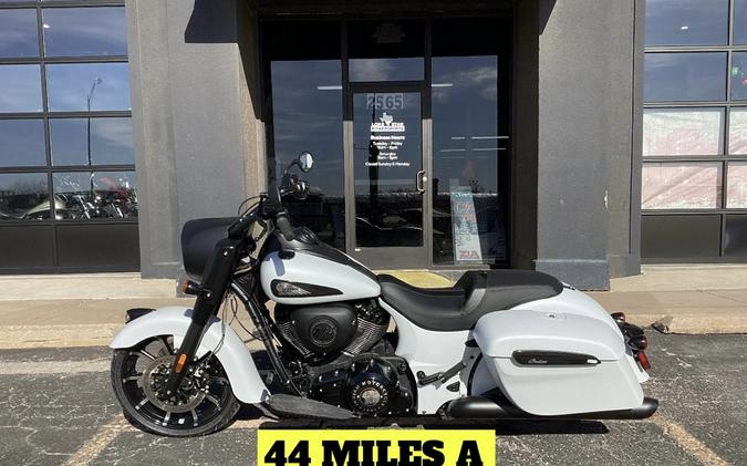 2026 Indian Motorcycle Springfield® Dark Horse®