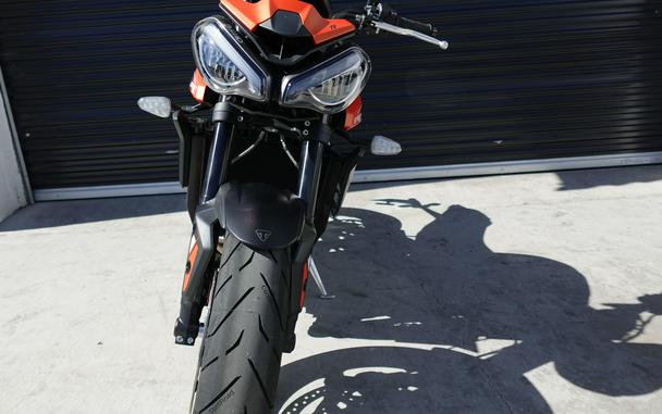 2025 Triumph Street Triple 765 R