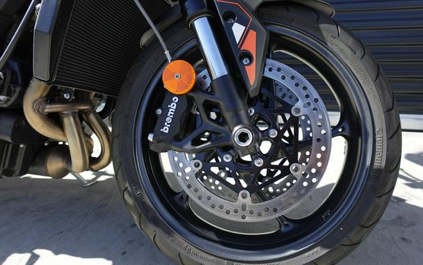 2025 Triumph Street Triple 765 R