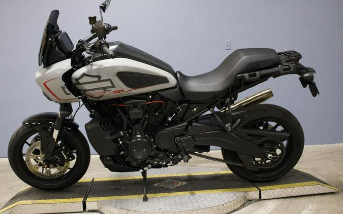 2025 Harley-Davidson® RA1250ST - Pan America® 1250 ST