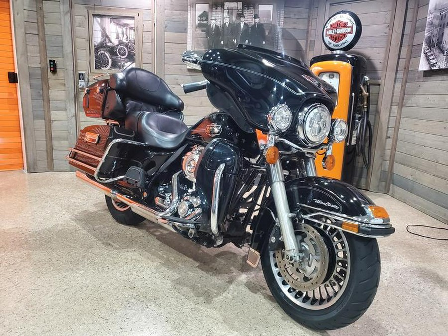 2010 Harley-Davidson® FLHTCU - Ultra Classic® Electra Glide