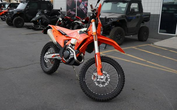 2025 KTM 500 EXC-F Six Days