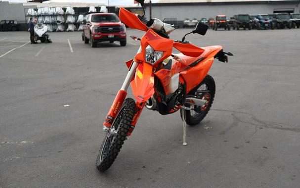 2025 KTM 500 EXC-F Six Days