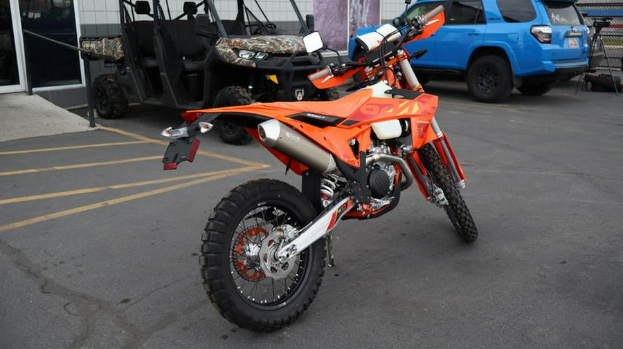 2025 KTM 500 EXC-F Six Days