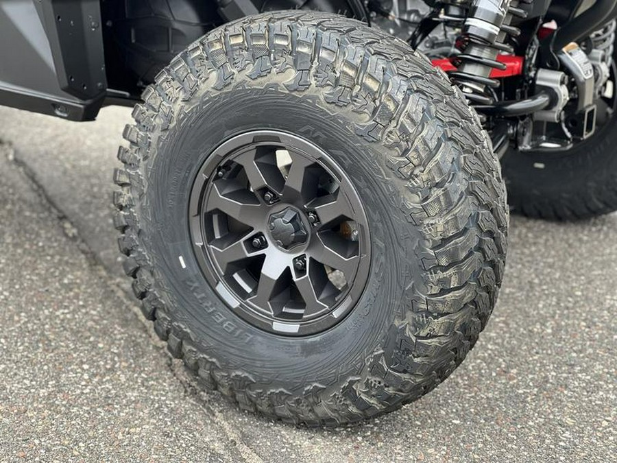 2025 Can-Am® Maverick Sport X rc 1000R