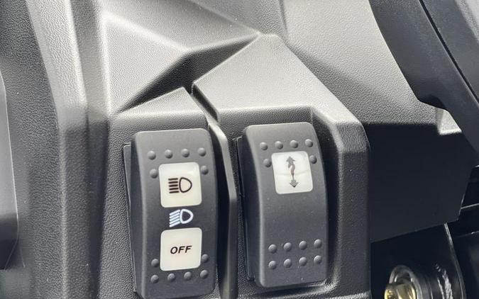 2025 Can-Am® Maverick Sport X rc 1000R