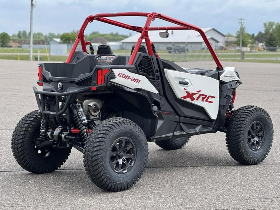 2025 Can-Am® Maverick Sport X rc 1000R