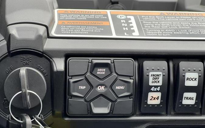 2025 Can-Am® Maverick Sport X rc 1000R