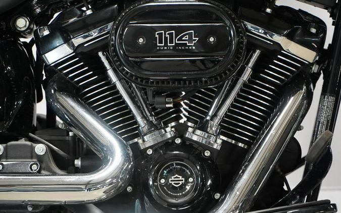 2019 Harley-Davidson® FLHCS - Heritage Classic 114