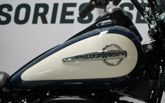 2019 Harley-Davidson® FLHCS - Heritage Classic 114