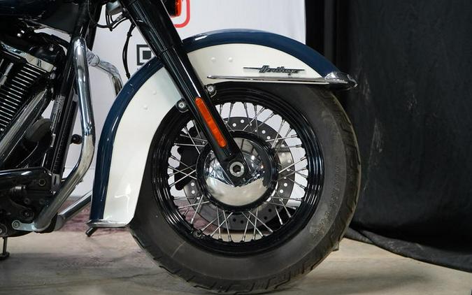 2019 Harley-Davidson® FLHCS - Heritage Classic 114