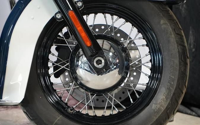 2019 Harley-Davidson® FLHCS - Heritage Classic 114