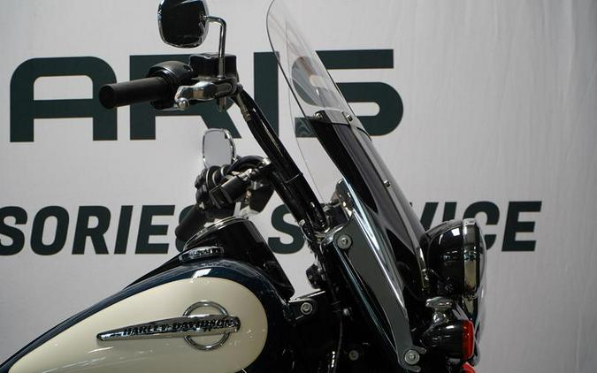 2019 Harley-Davidson® FLHCS - Heritage Classic 114