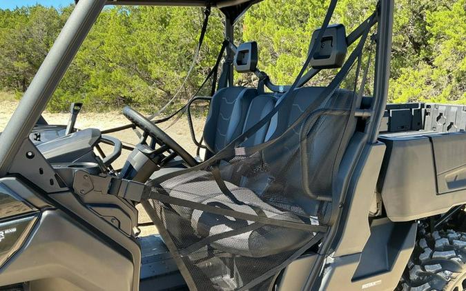 2026 Can-Am Defender 6X6 XT HD10