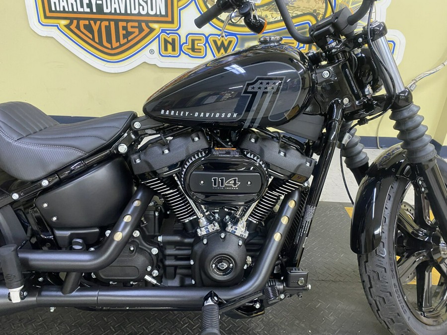 2024 Harley-Davidson Street Bob 114 Vivid Black - Black Finish