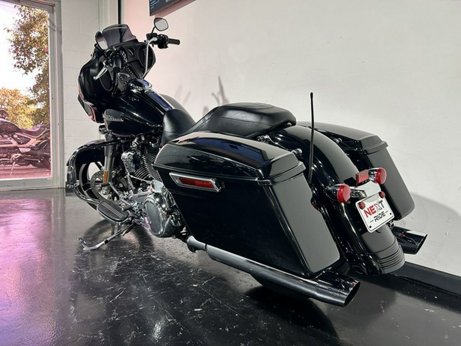 2018 Harley-Davidson FLHX - Street Glide