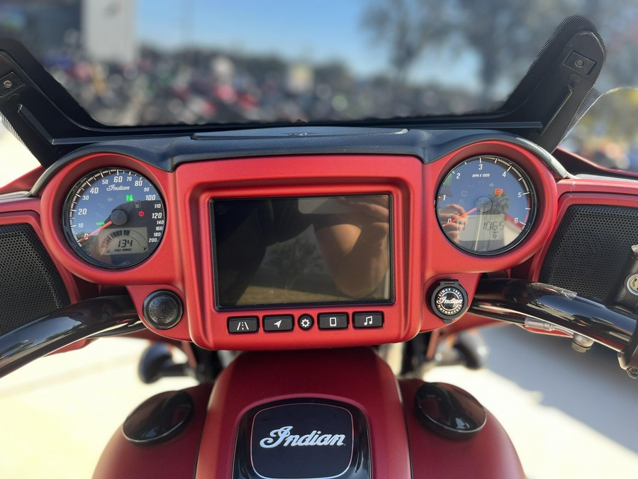 2023 Indian Motorcycle CHIEFTAIN DARK HORSE RUBY SMOKE 49ST Dark Horse