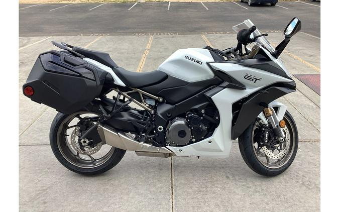 2026 GSX-S1000GT+ - Suzuki