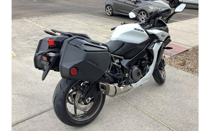 2026 GSX-S1000GT+ - Suzuki