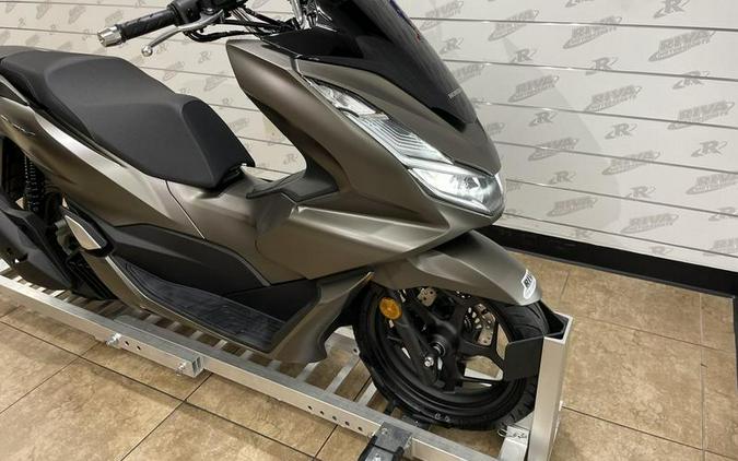 2024 Honda® PCX