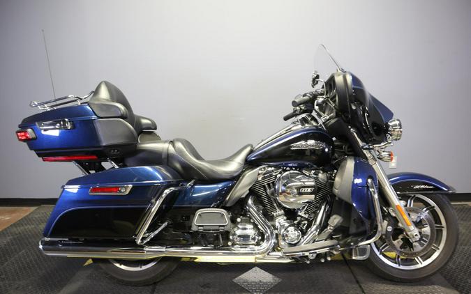2014 Harley-Davidson Electra Glide Ultra Classic Big Blue Pearl/Vivid Black