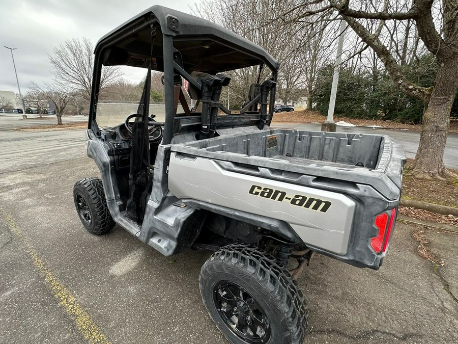 2019 Can-Am Defender DPS HD10