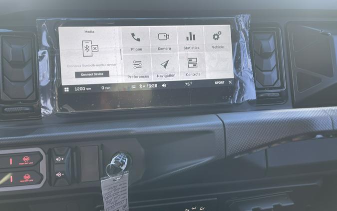 2026 Can-Am Defender MAX Limited HD11