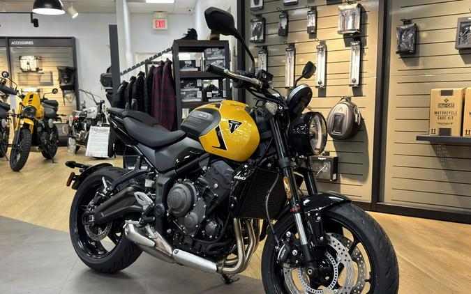 2026 Triumph Trident 660 Cosmic yellow