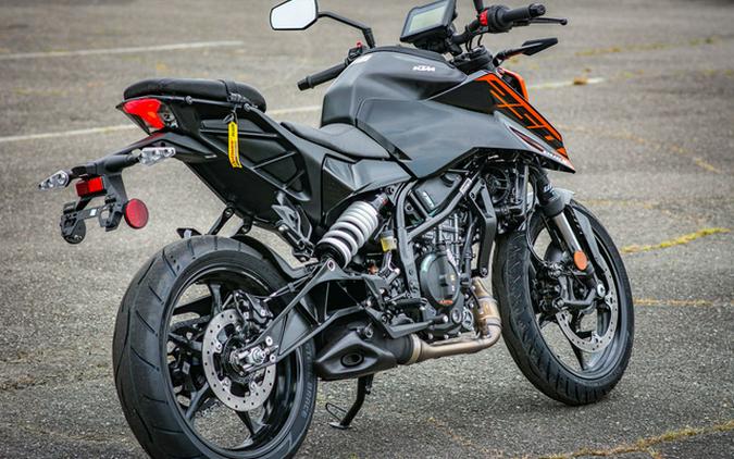 2026 KTM 250 Duke