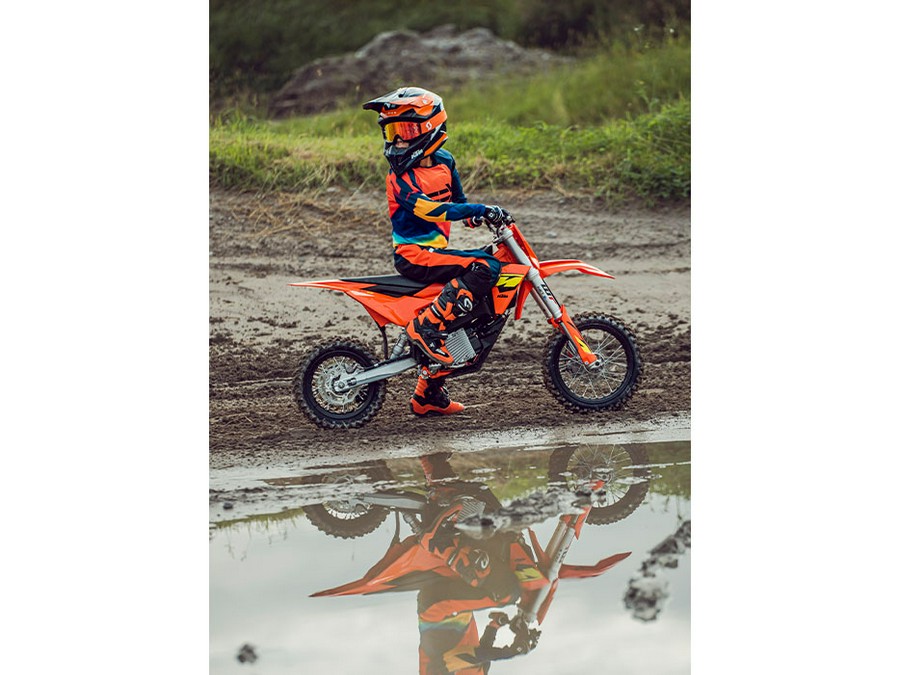 2025 KTM SX-E 5