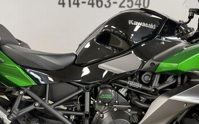 2025 Kawasaki NINJA H2® SX SE ABS
