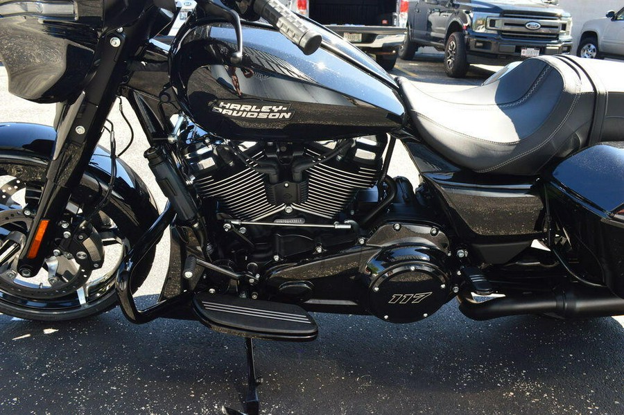 FLHX 2024 Street Glide®